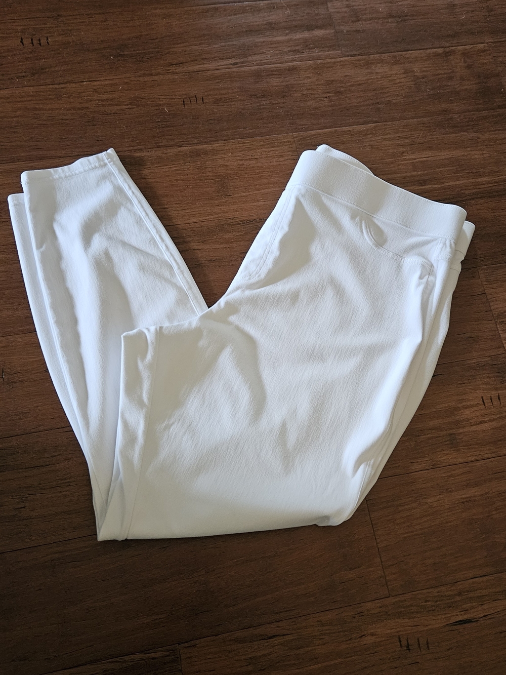 HUE Women's White Stretch Jeggings